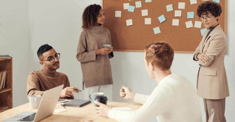 15 Proven Benefits of a Learning Management System for Business Growth
